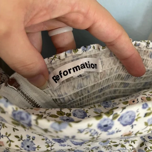 Reformation Lissa Dress in Pixie Floral 12 - Picture 8 of 15